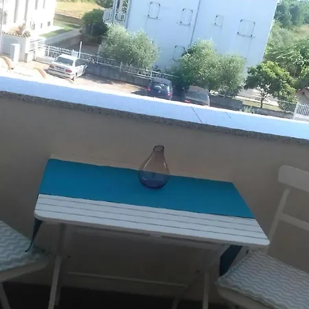 Διαμέρισμα Paradiso 3 Fuer 2 Personen Mit Pool Πόρετς