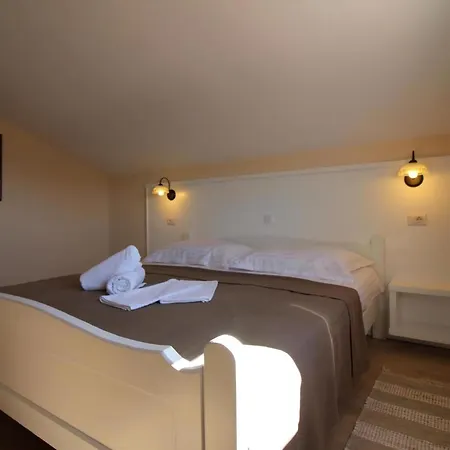Paradiso 3 Fuer 2 Personen Mit Pool Διαμέρισμα *