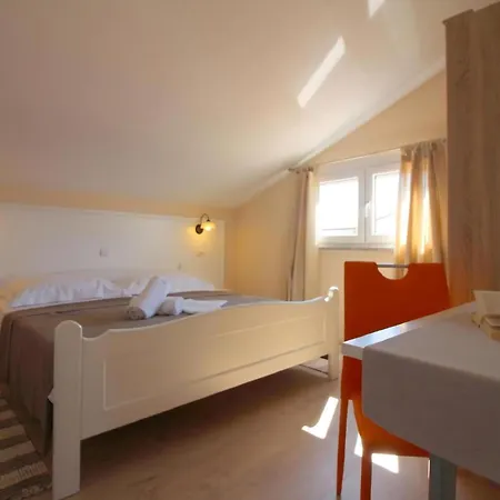 Paradiso 3 Fuer 2 Personen Mit Pool Διαμέρισμα *
