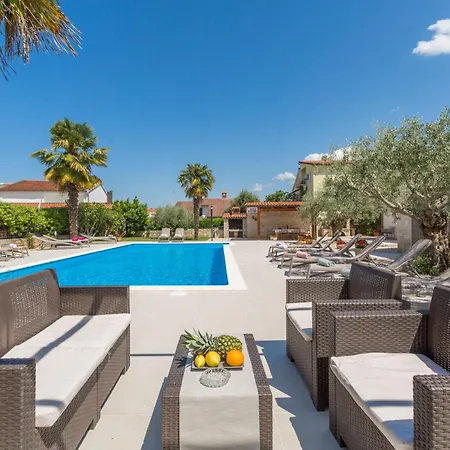 Paradiso 3 Fuer 2 Personen Mit Pool Διαμέρισμα *